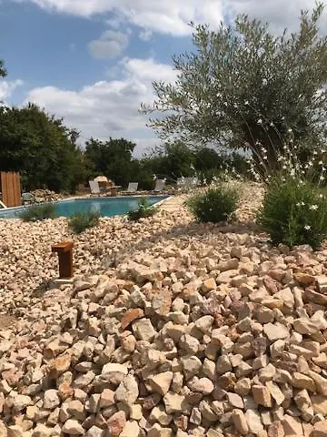 Ratatouille Bed & Breakfast Mayrinhac-Lentour France